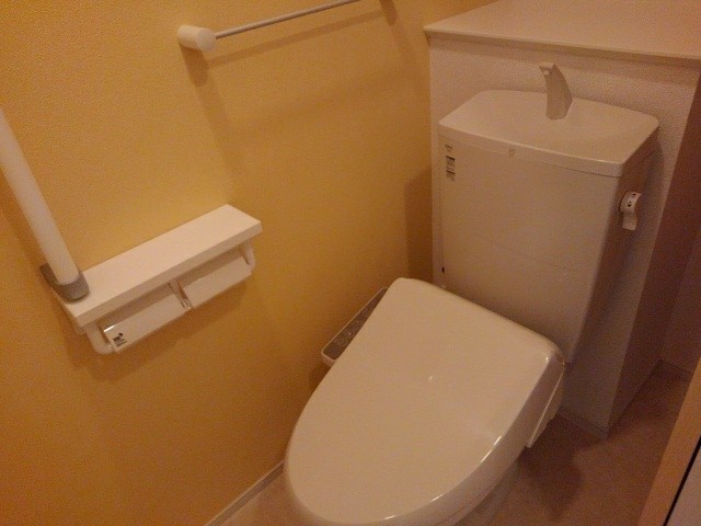 トイレ　シンプルで使いやすいトイレです