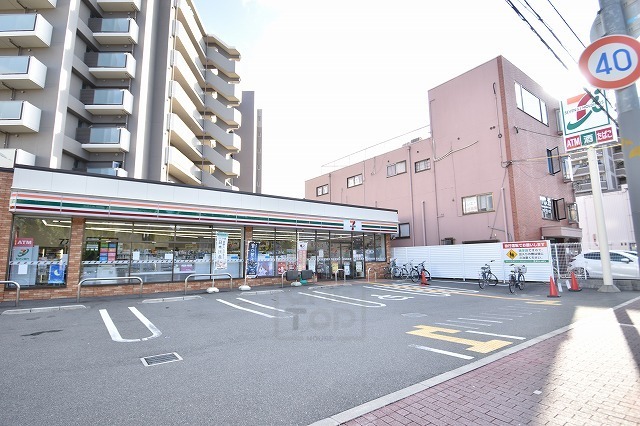 コンビニ　セブンイレブン　吹田豊二店（コンビニ）まで78m