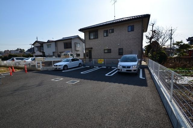 駐車場　敷地内駐車場