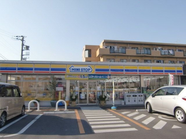 コンビニ　ミニストップ（コンビニ）まで421m
