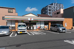 コンビニ　セブンイレブン 足立東和5丁目店（コンビニ）まで159m