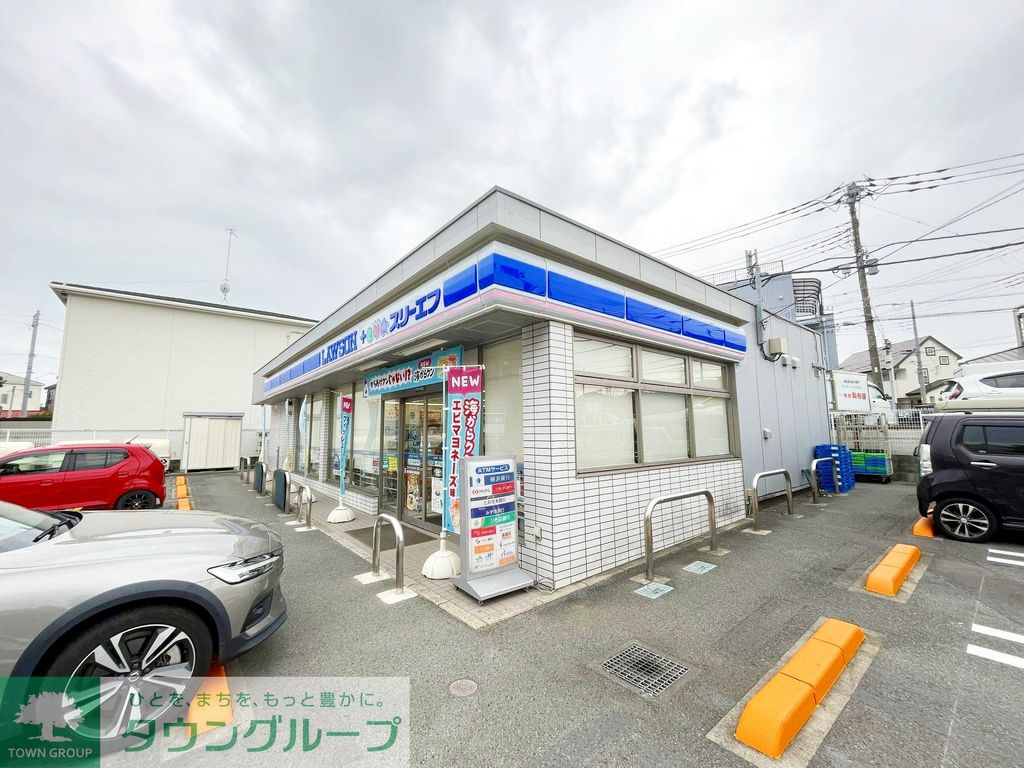 コンビニ　ローソン・スリーエフ藤沢羽鳥中学校前店（コンビニ）まで80m