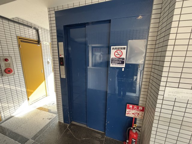 ロビー