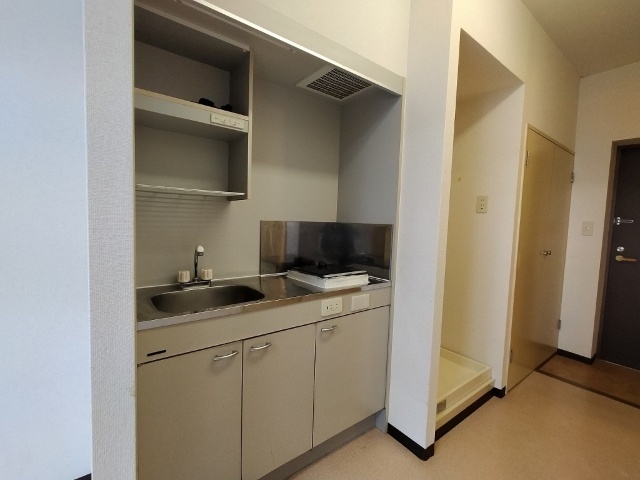 キッチン　別部屋の写真を掲載してます。