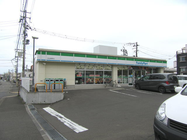 コンビニ　ファミリーマート仙台銀杏町店（コンビニ）まで500m