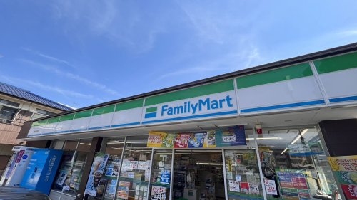 コンビニ　ファミリーマート 東所沢駅前店（コンビニ）まで1020m