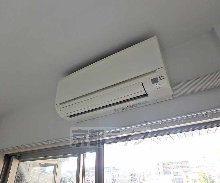 その他設備　真夏と真冬のお部屋を快適にしてくれます