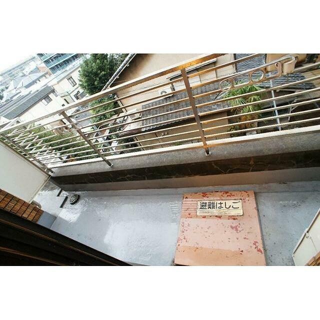バルコニー　※同仕様写真