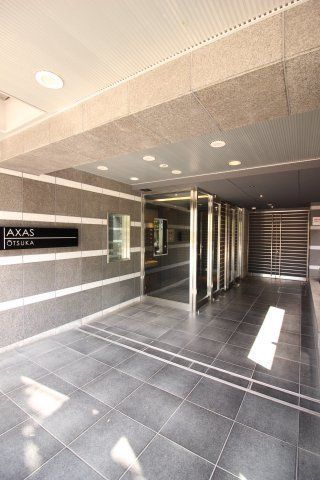エントランス　AXAS大塚(アクサスオオツカ)　豊島区巣鴨4