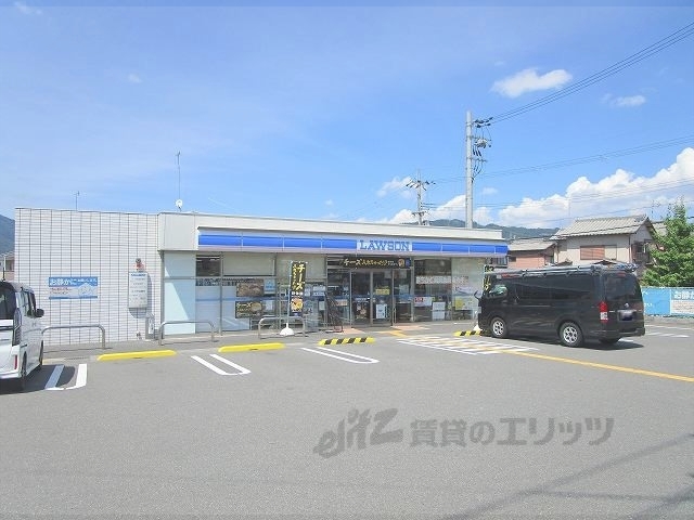 コンビニ　ローソン亀岡つつじケ丘店（コンビニ）まで300m