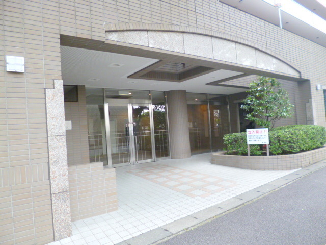 ロビー　エントランスアプローチ