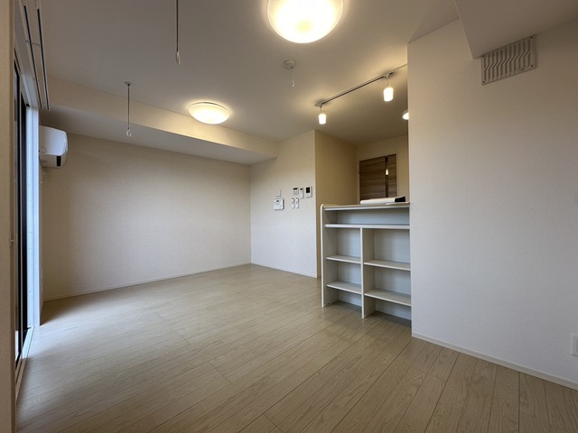 居室・リビング　★同建物別号室の参考写真です★