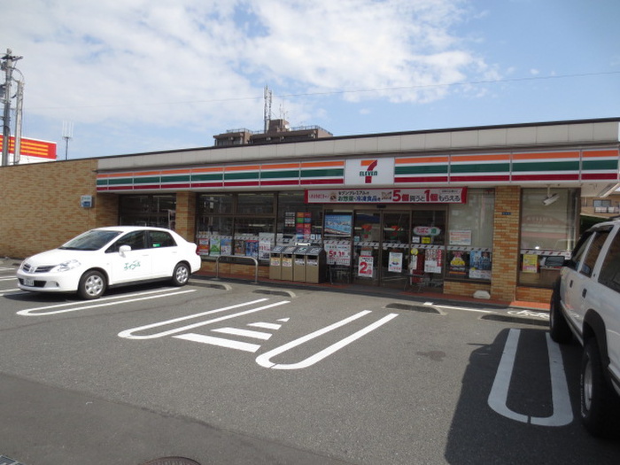 コンビニ　セブンイレブン南加瀬３丁目店（コンビニ）まで94m