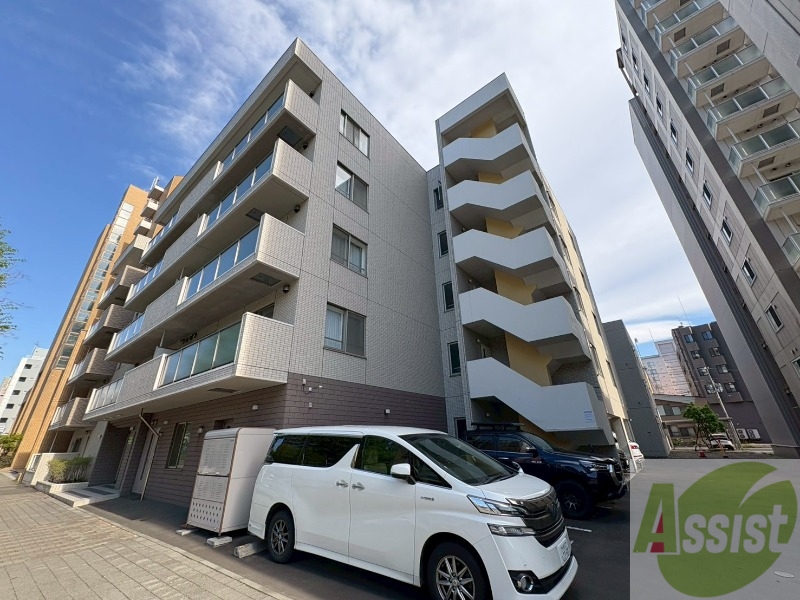 建物外観　札幌市中央区南４条「オクトブランシュ」