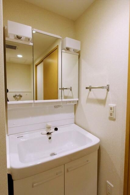 洗面設備　参考写真