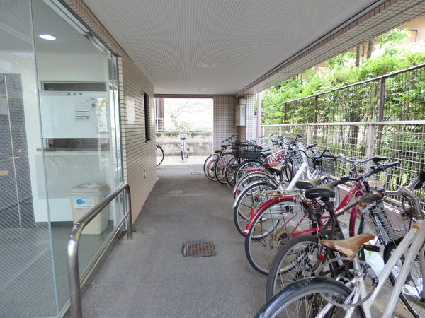 駐車場　駐輪場です