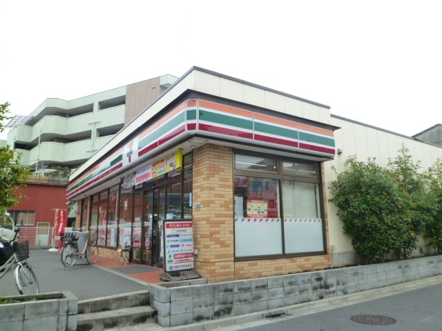 コンビニ　セブンイレブン江戸川松江６丁目店（コンビニ）まで405m