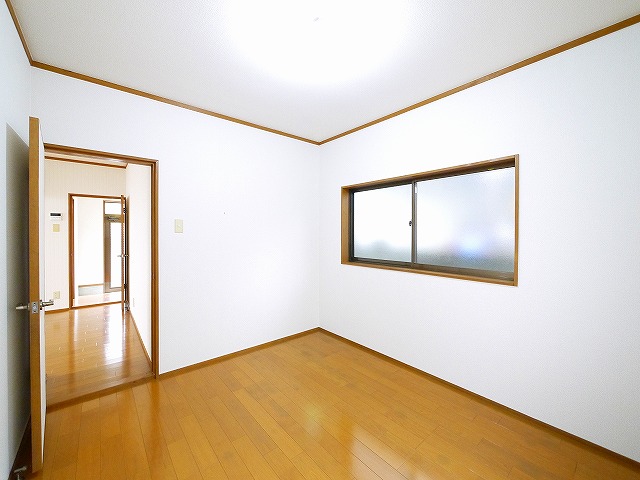 その他部屋・スペース　ゆったりした洋室です