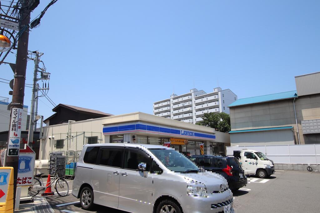 コンビニ　ローソン藤沢三丁目店（コンビニ）まで83m