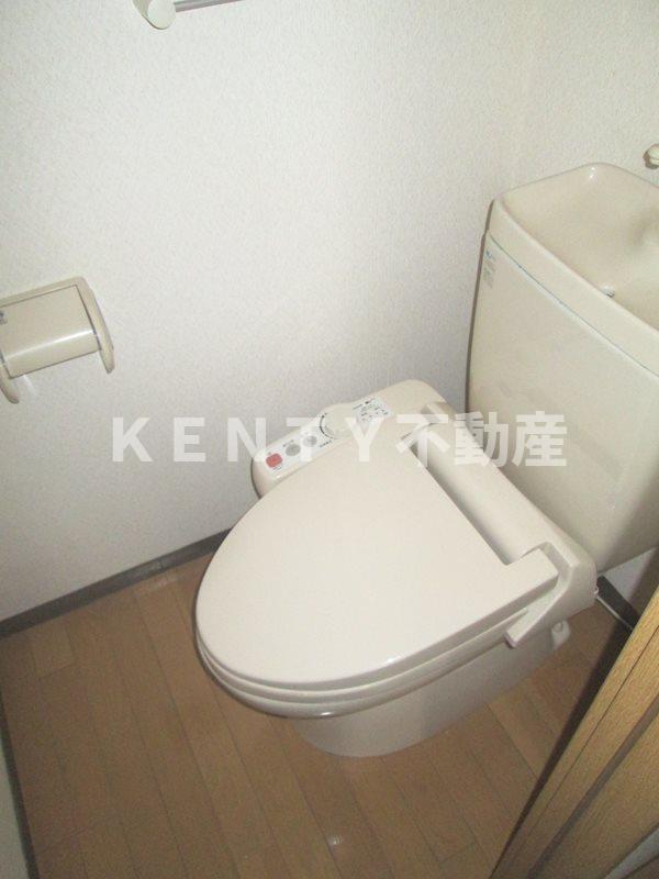 トイレ　落ち着いたトイレです