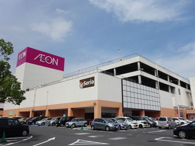 ショッピングセンター　イオン（ショッピングセンター）まで810m