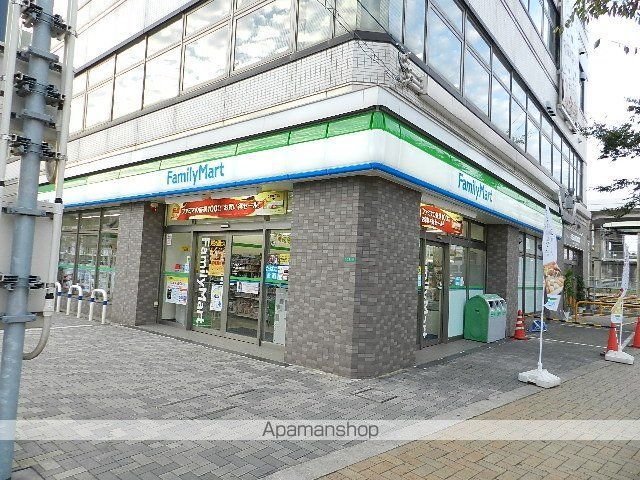 コンビニ　ファミリーマートＪＲ西小倉駅前店（コンビニ）まで501m