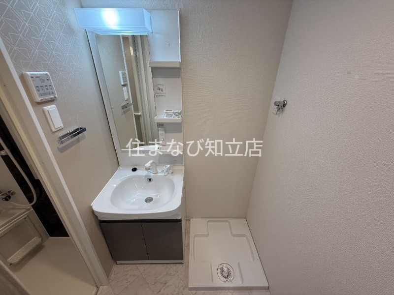 洗面設備　同型タイプ