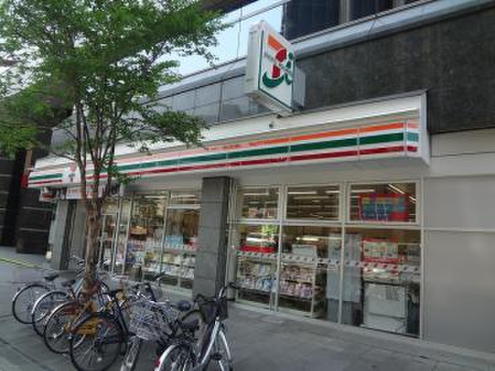 コンビニ　セブンイレブン　立川曙町店（コンビニ）まで206m