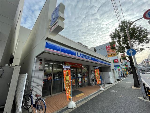 コンビニ　ローソン（コンビニ）まで830m