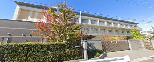 小学校　奈良市立済美小学校（小学校）まで1051m