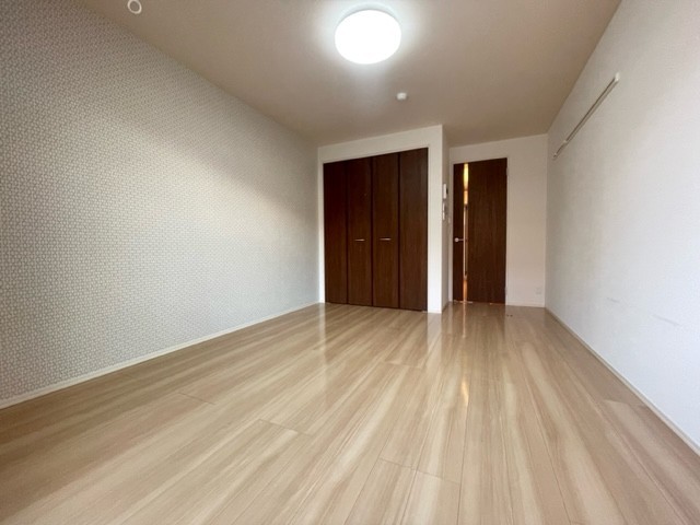居室・リビング　別部屋参考写真です