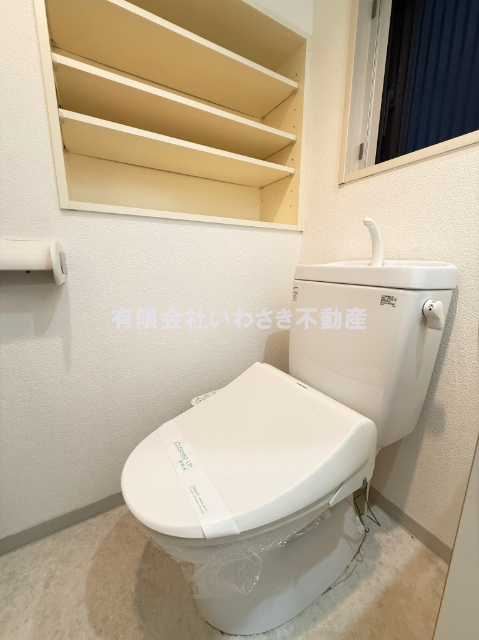 プレール・ドゥーク横浜サウスメゾンロワールのトイレ写真