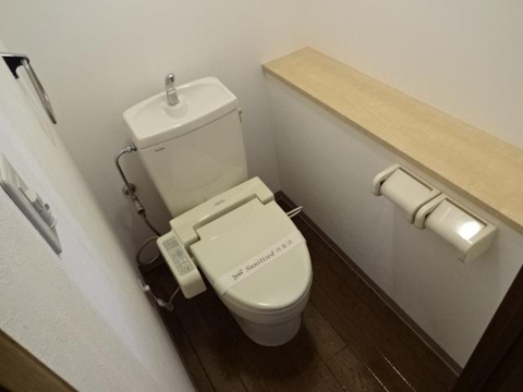 トイレ　清潔感のあるトイレです