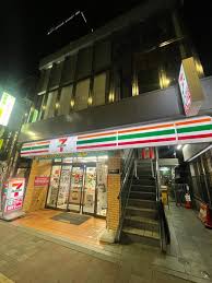コンビニ　セブンイレブン 高田馬場2丁目中央店（コンビニ）まで65m