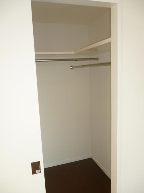 収納　ウォークインクローゼット※別部屋参考写真