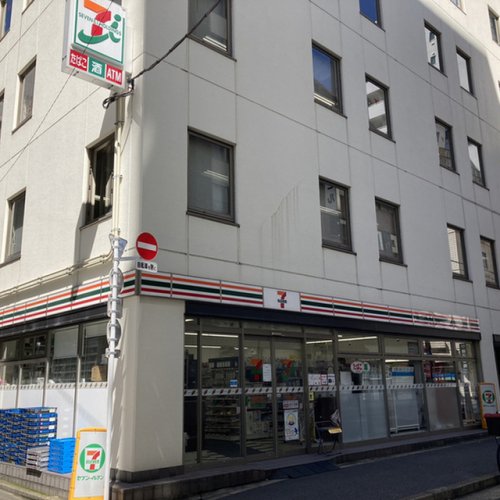 コンビニ　セブンイレブン 神田錦町2丁目店（コンビニ）まで68m