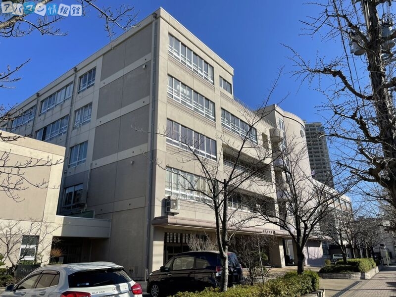 小学校　新潟市立新潟小学校（小学校）まで917m