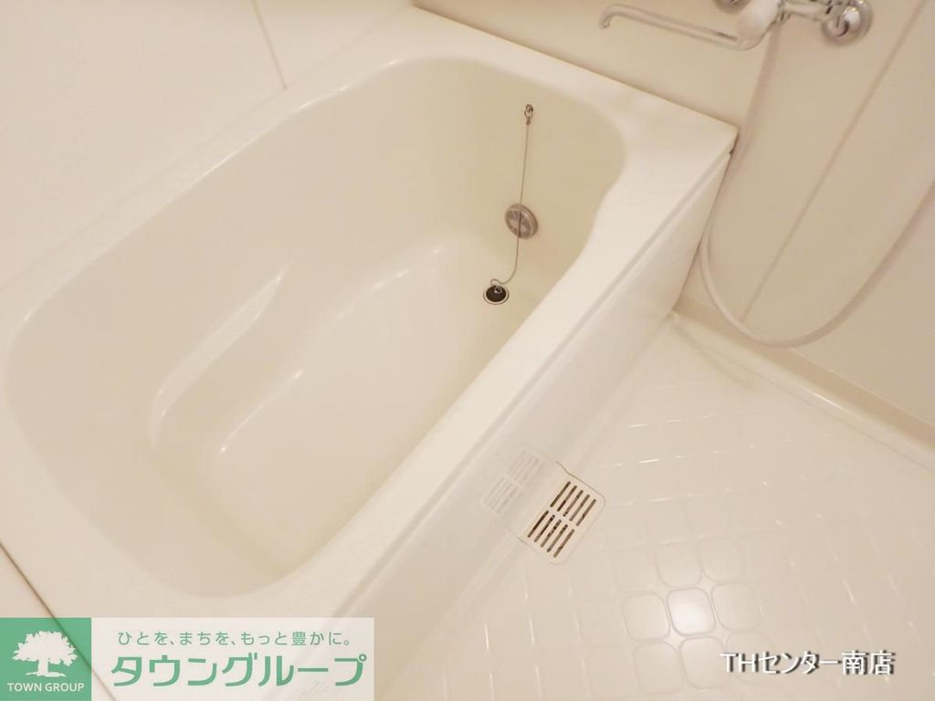 バス・シャワールーム　同物件別部屋写真