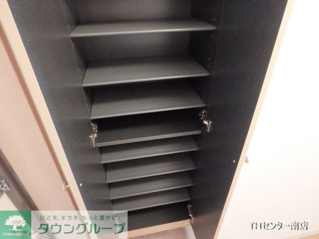収納　同物件別部屋写真
