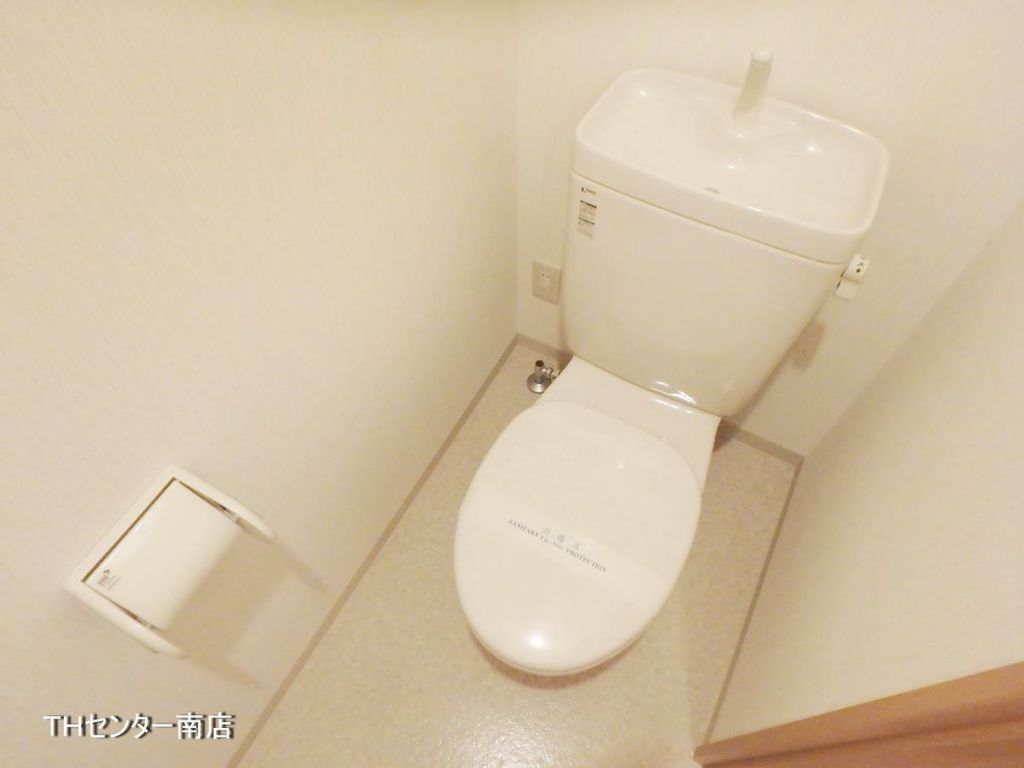 トイレ　同物件別部屋写真