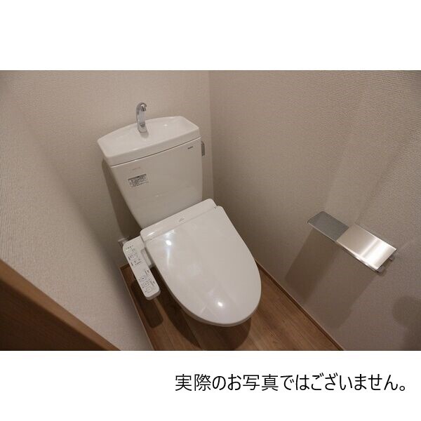トイレ　同シリーズ参考写真