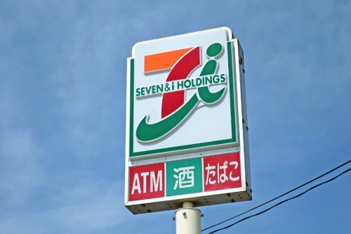 コンビニ　セブンイレブン近鉄河内小阪駅南店（コンビニ）まで503m
