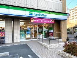 コンビニ　ファミリーマート本庄西二丁目店（コンビニ）まで290m