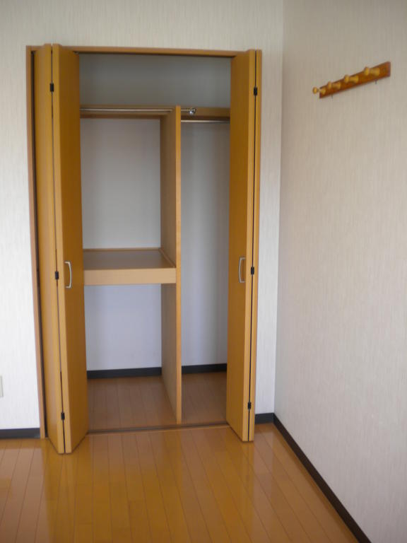 収納　注意：壁掛けフックは付属いたしません