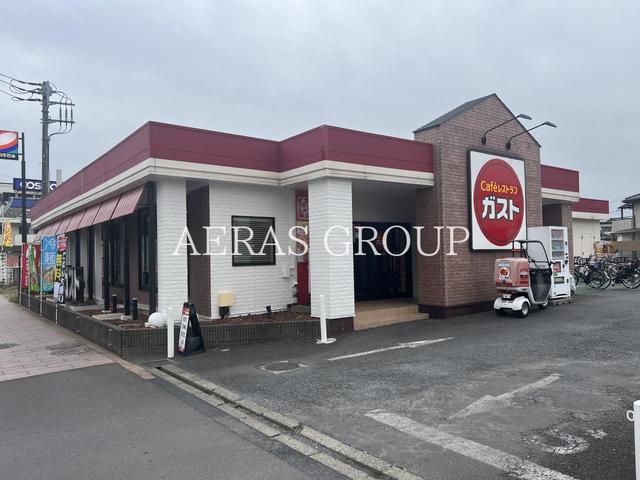 飲食店　ガスト 足立西伊興店（飲食店）まで470m