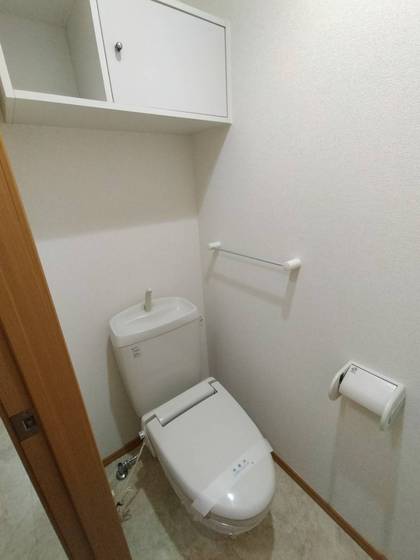 トイレ　※別部屋の写真です