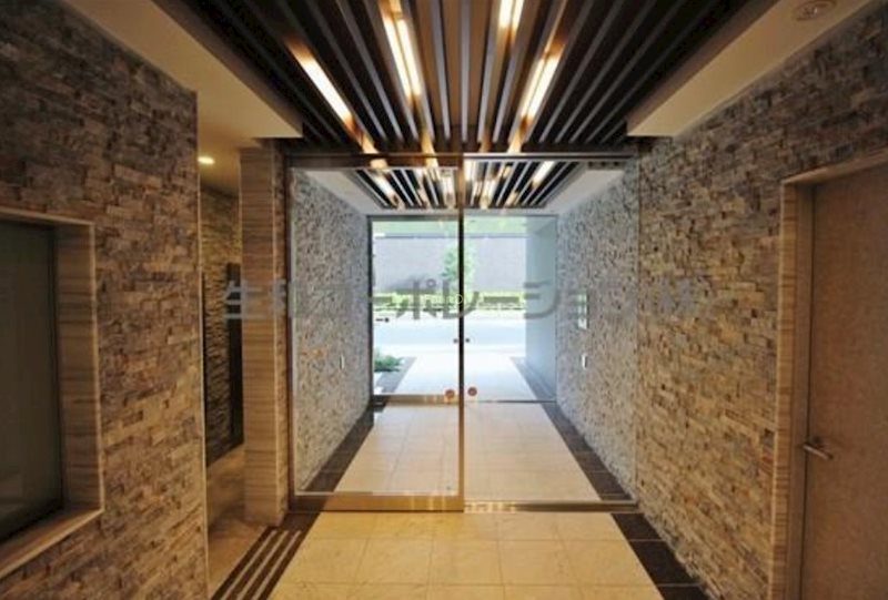 ロビー　《見学予約受付中》２駅徒歩圏内のハイグレードマンション