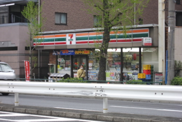 コンビニ　セブンイレブン練馬旭町店（コンビニ）まで394m