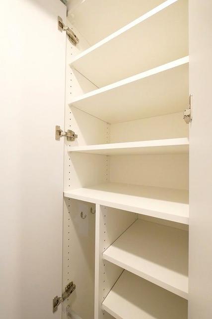 収納　シューズボックス