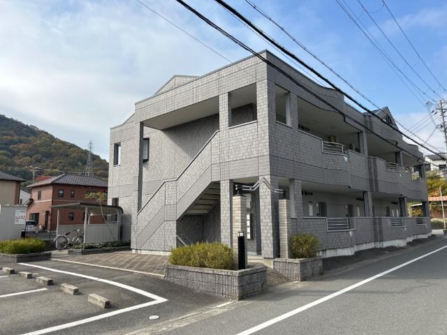 ロビー　外観写真（昼）